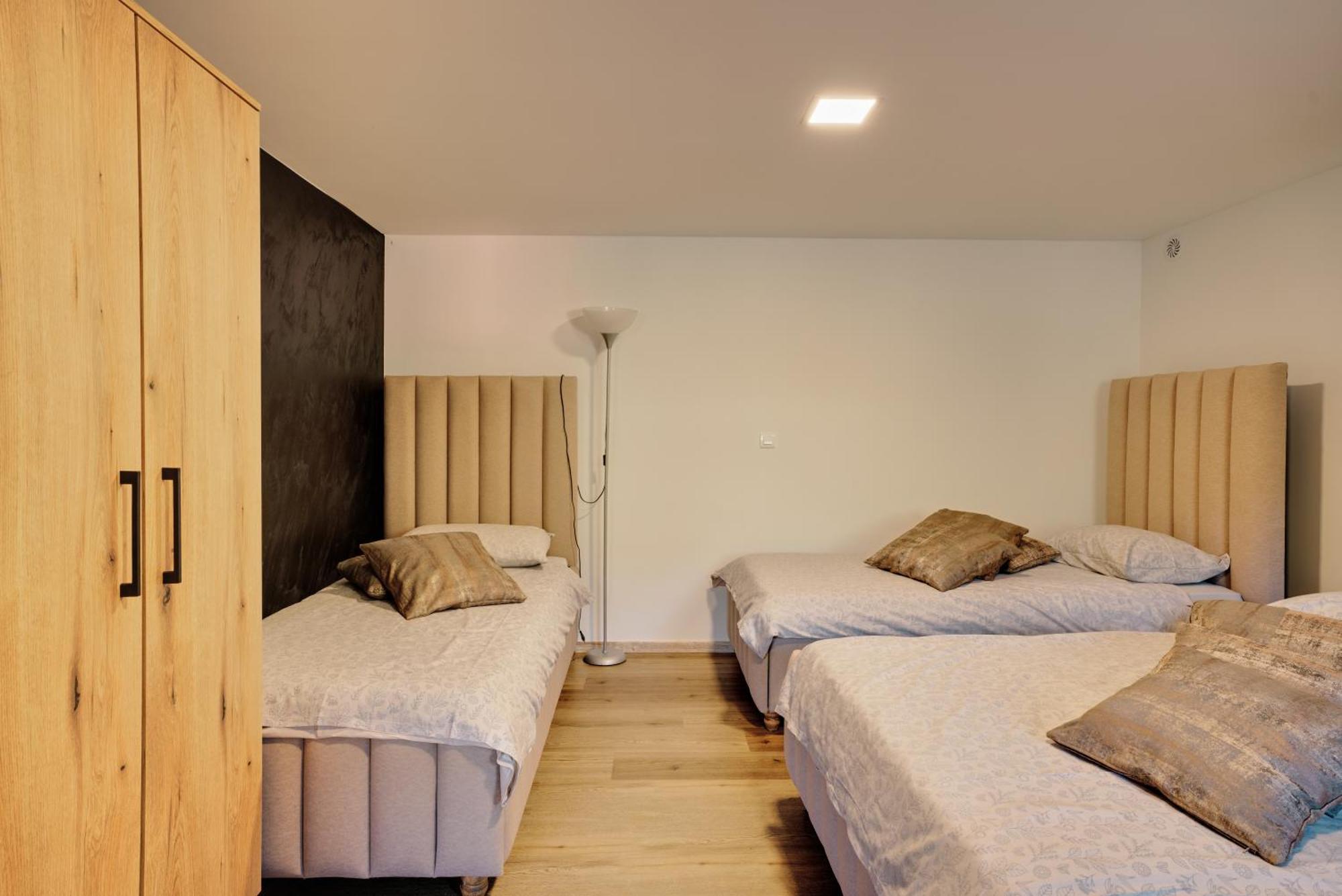Apartment Hanny Lasko Bagian luar foto